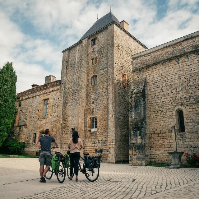 Place du château de Montricoux