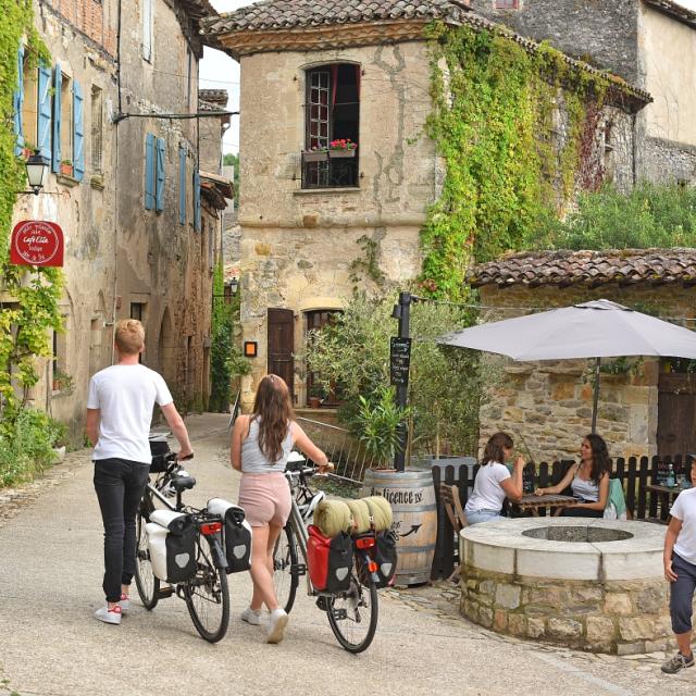 Véloroute Vallée et Gorges de l'Aveyron à Bruniquel