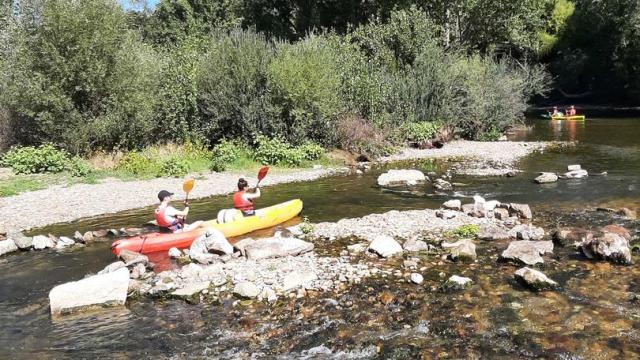 Base de canoë-kayak et paddle