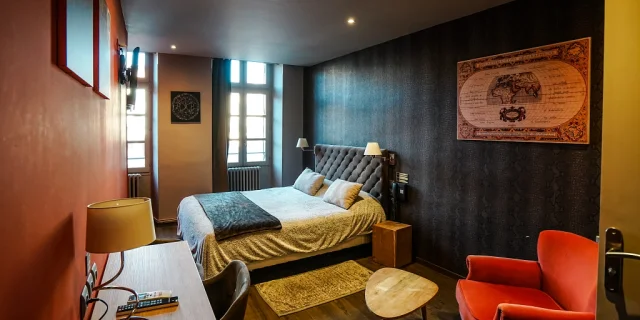 Adt82 03637 Hotel Du Commerce Wildroad