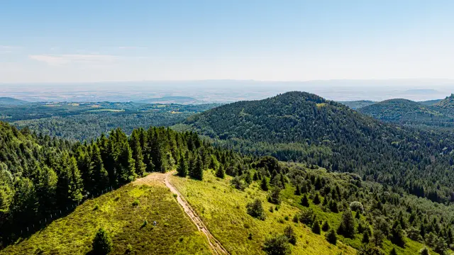 Randonnée aux puys Chopine et des Gouttes à Saint-Ours-les-Roches