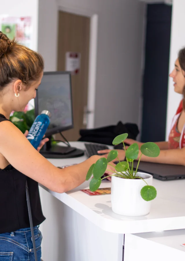 Empfang des Office de Tourisme du Goulet in Volvic