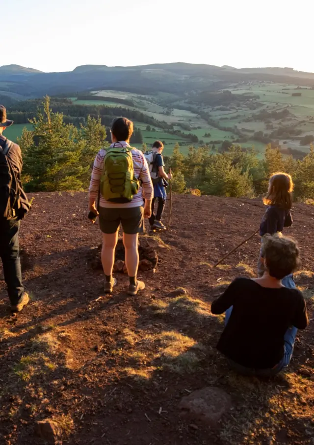 Randonnée accompagnée avec Auvergne Animation Nature Pierre André