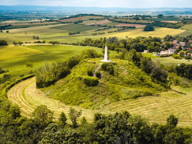 Randonnée Butte de Montgacon à Luzillat