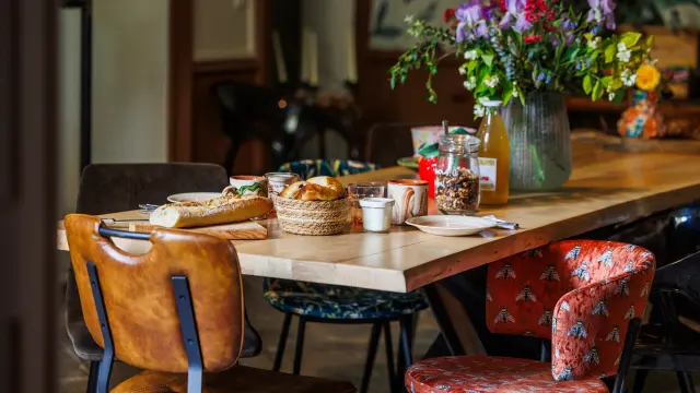 Breakfast at the Château de Bourrassol in Ménétrol