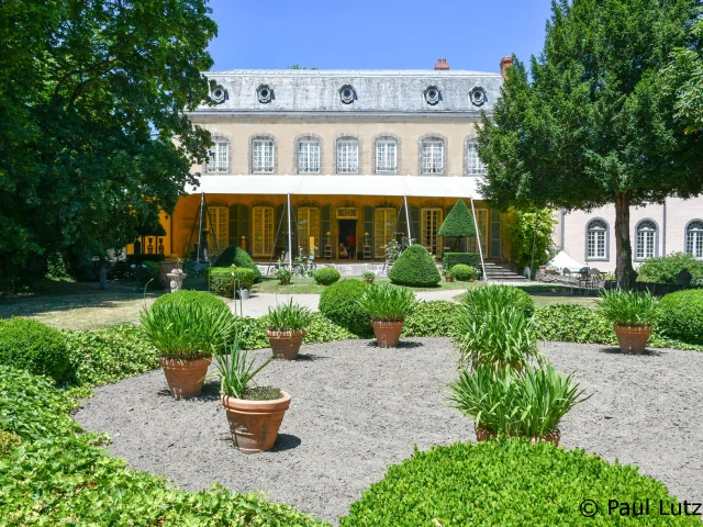 Jardins du château de Portabéraud à Mozac