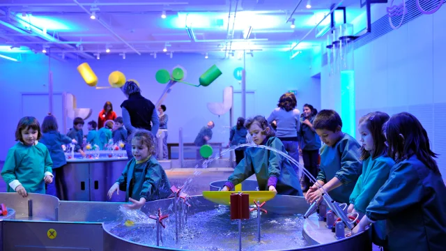 Cité des enfants au Parc Vulcania à Saint-Ours-les-Roches