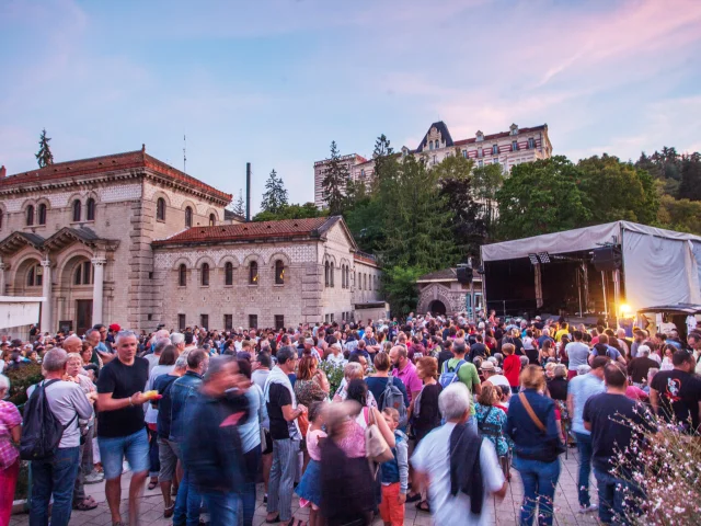 Concierto de Estivales du parc en Châtel-Guyon