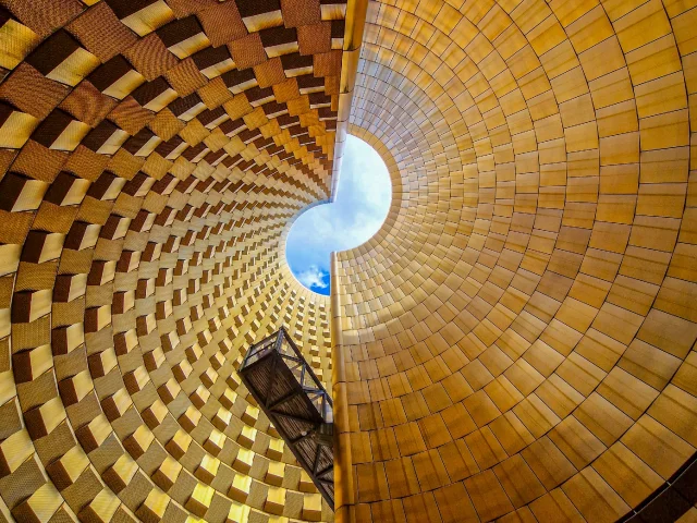 Cône du Parc Vulcania à Saint-Ours-les-Roches