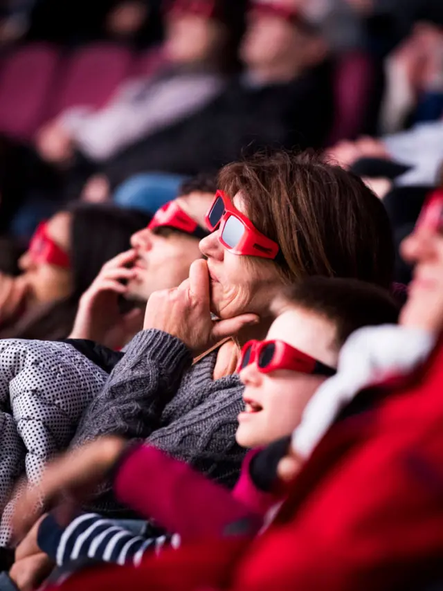 Ecran géant au Parc Vulcania à Saint-Ours-les-Roches
