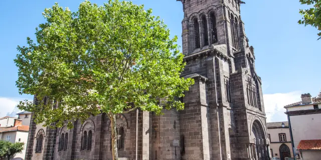 Eglise Saint-Priest à Volvic