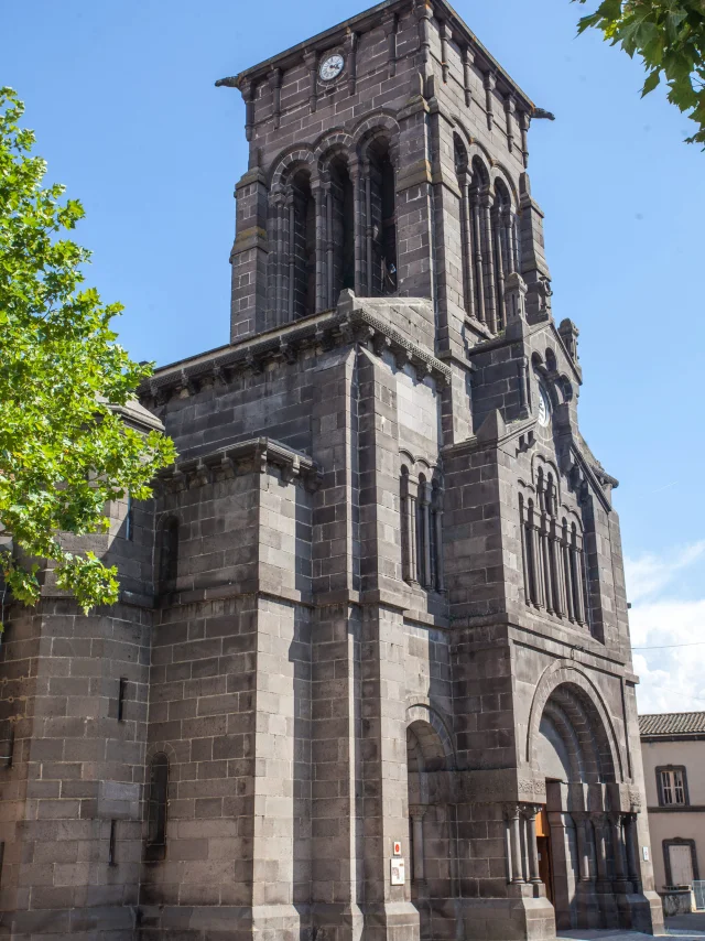 Eglise Saint-Priest à Volvic