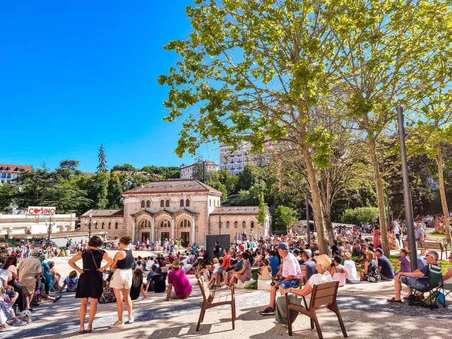Lugares de veraneo en el parque termal de Châtel-Guyon