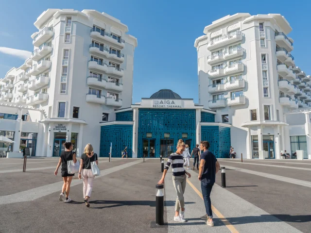 Façade d'Aïga Resort Thermal à Chatel Guyon