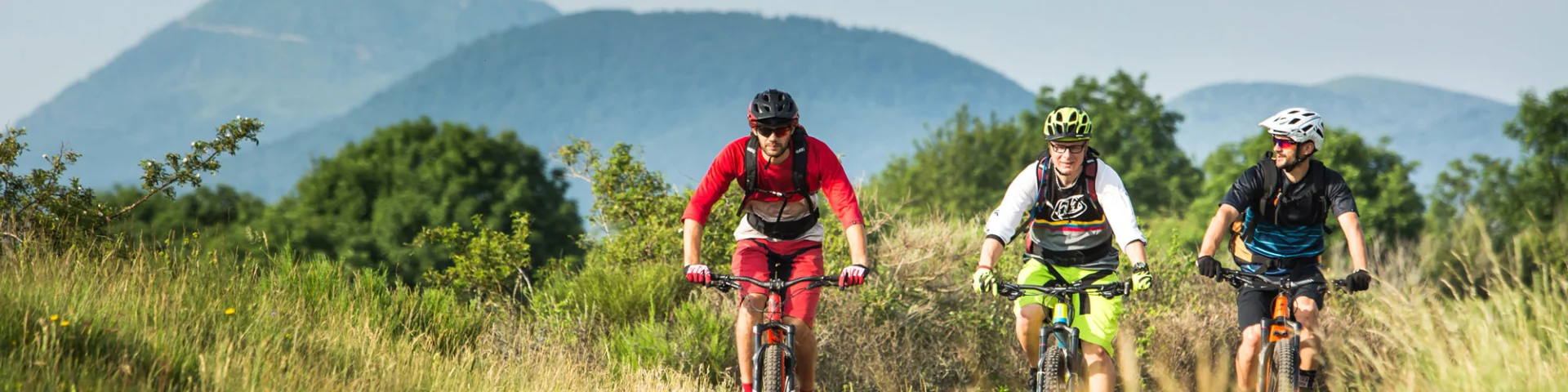 VTT sur le tracé de la GTMC au coeur de la chaîne des puys à Volvic