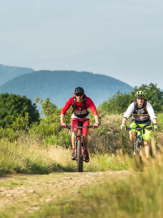 VTT sur le tracé de la GTMC au coeur de la chaîne des puys à Volvic