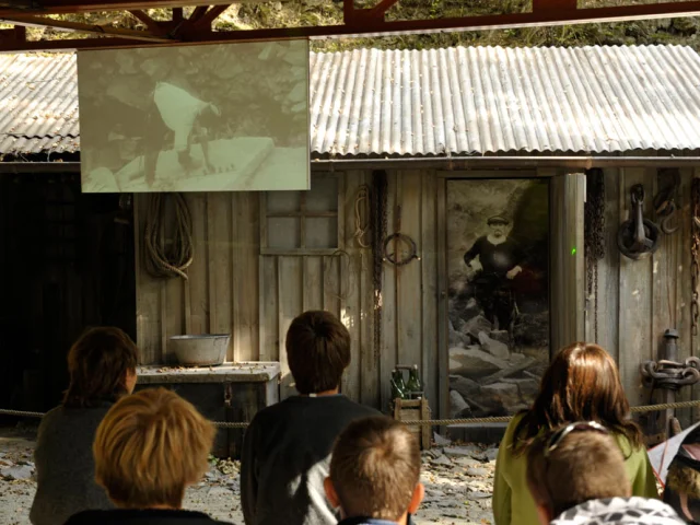 Grotte de la Pierre à Volvic