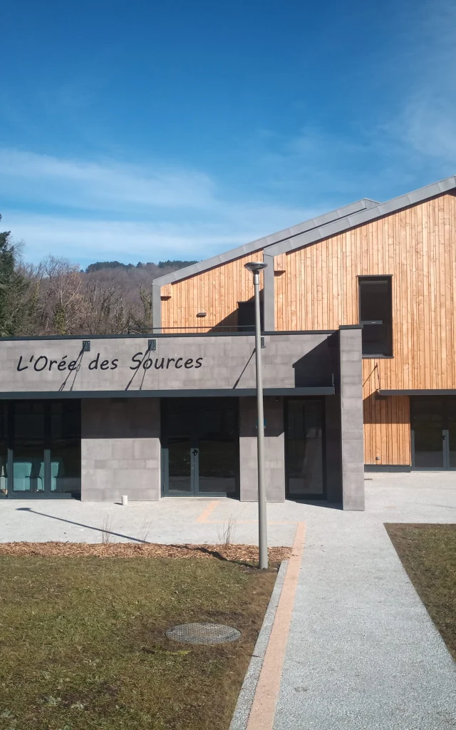 Hébergement collectif L'Orée des sources à Volvic