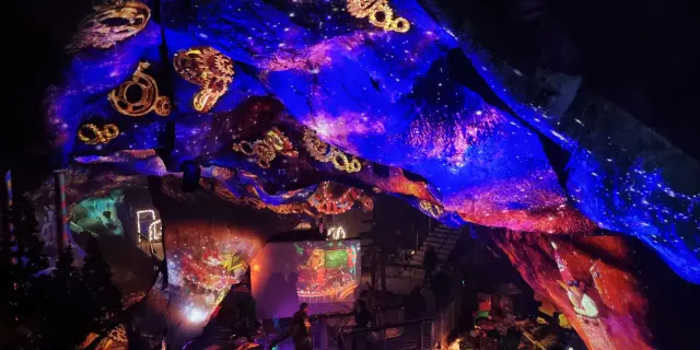 Grotte du Père Noël à Volvic