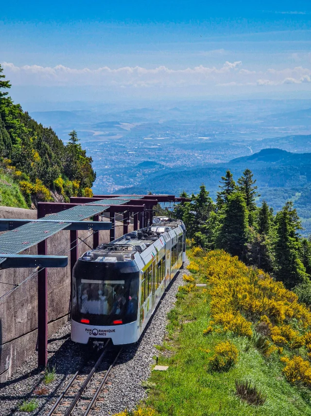 Panoramique des Dômes à Orcines