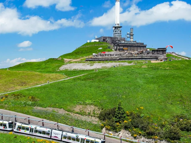 Panoramique des Dômes à Orcines