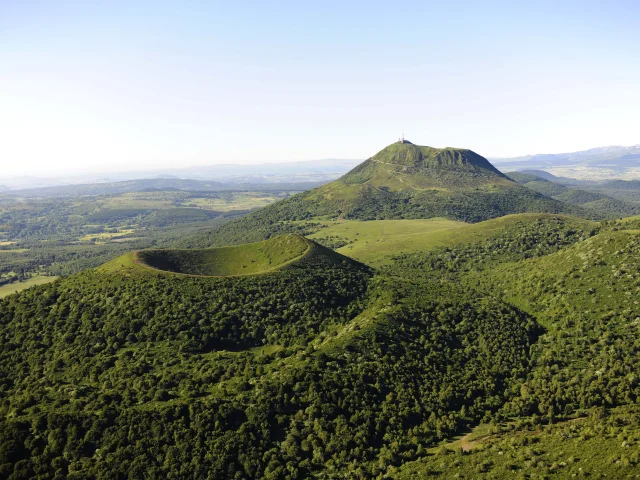 Panoramique des Dômes à Orcines