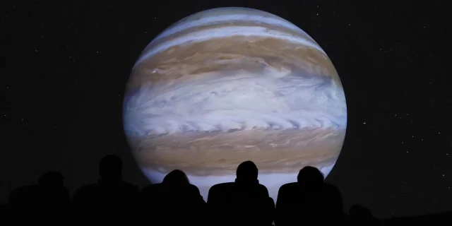 Planétarium au Parc Vulcania à Saint-Ours-les-Roches