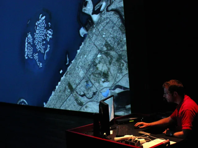 Planète dévoilée au Parc Vulcania à Saint-Ours-les-Roches