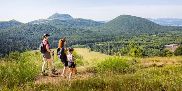 Randonnée aux puys Chopine et des Gouttes à Saint-Ours-les-Roches