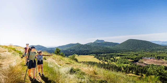 Randonnée aux puys Chopine et des Gouttes à Saint-Ours-les-Roches