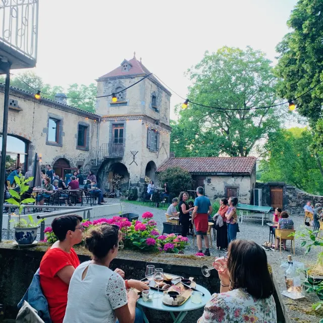 Restaurant Les Vinzelles à Volvic