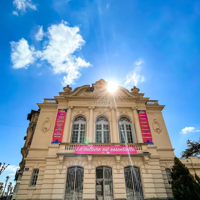 Théâtre à Châtel-Guyon
