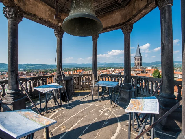 Vue sur Riom depuis la Tour de l'horloge à Riom
