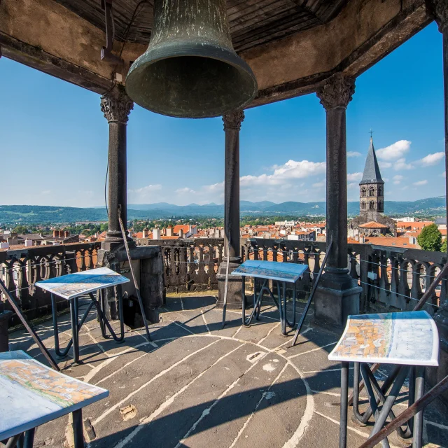 Vue sur Riom depuis la Tour de l'horloge à Riom