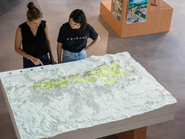 Espace UNESCO de l'Office de Tourisme Terra Volcana au bureau du Goulet à Volvic