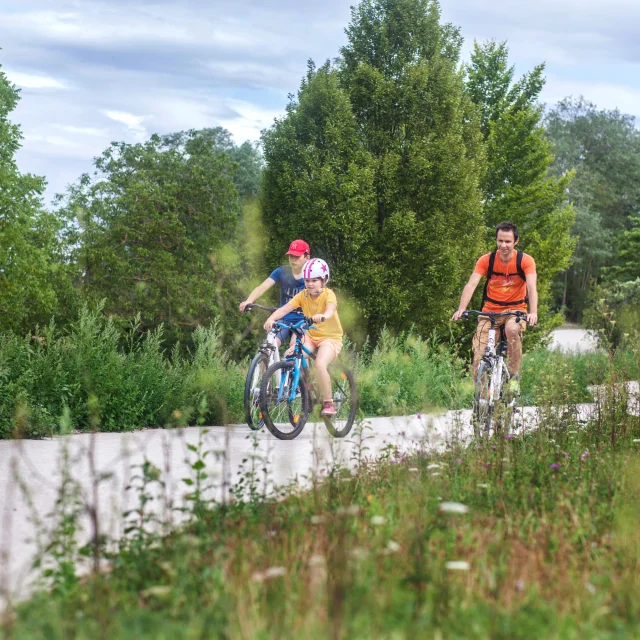 Vélo électrique sur la Thermale Express à Châtel-Guyon