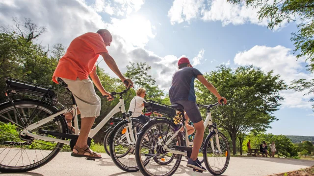 Vélo électrique sur la Thermale Express à Châtel-Guyon