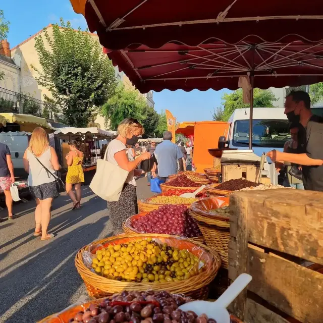 Mercado nocturno y artesanal de Châtel-Guyon