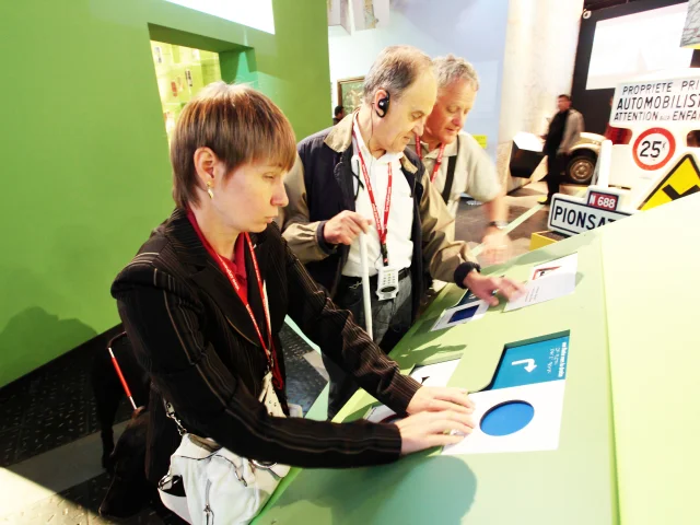 Visite adaptée handicap au Musée L'Aventure Michelin à Clermont-Ferrand