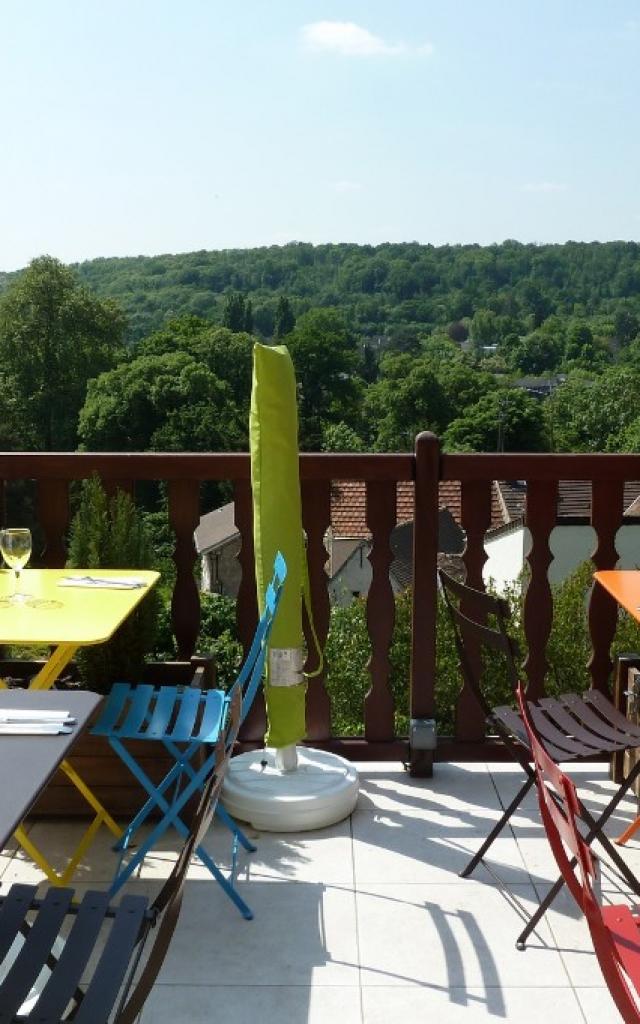 Terrasse panoramique de la librairie restaurant Millefeuille