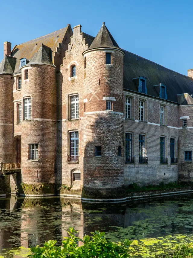 Castillo Esquelbecq