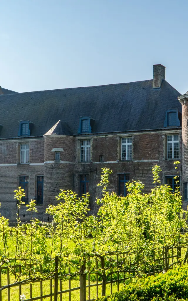 Chateau Esquelbecq et jardin