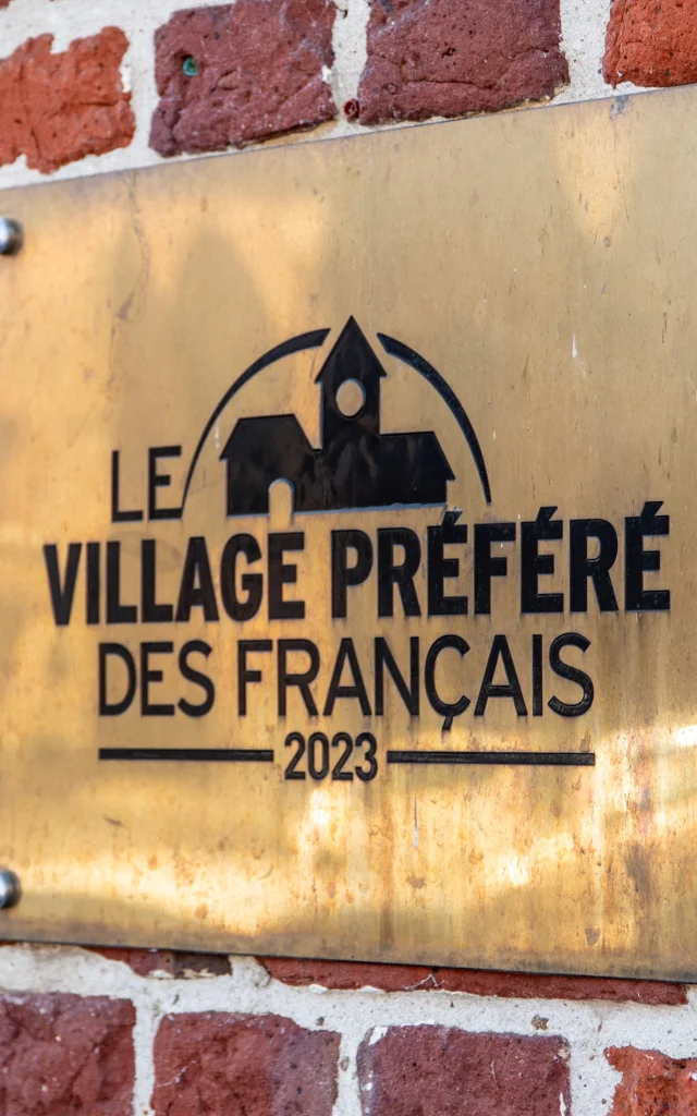Esquelbecq Village Prefere Des Francais