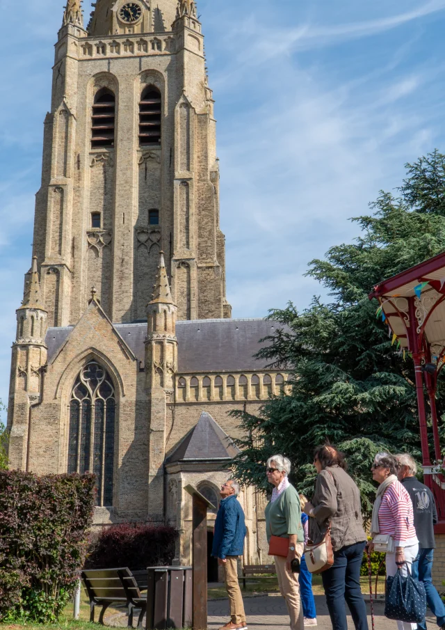 visite d'une église - Hondschoote