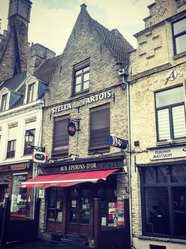 Aux Eperons Dor