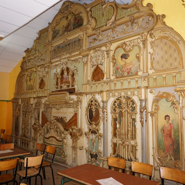 Orgues Mortier au Café des Orgues à Herzeele