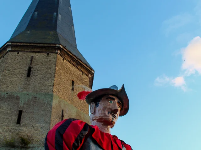 Géant Gomez - Bergues