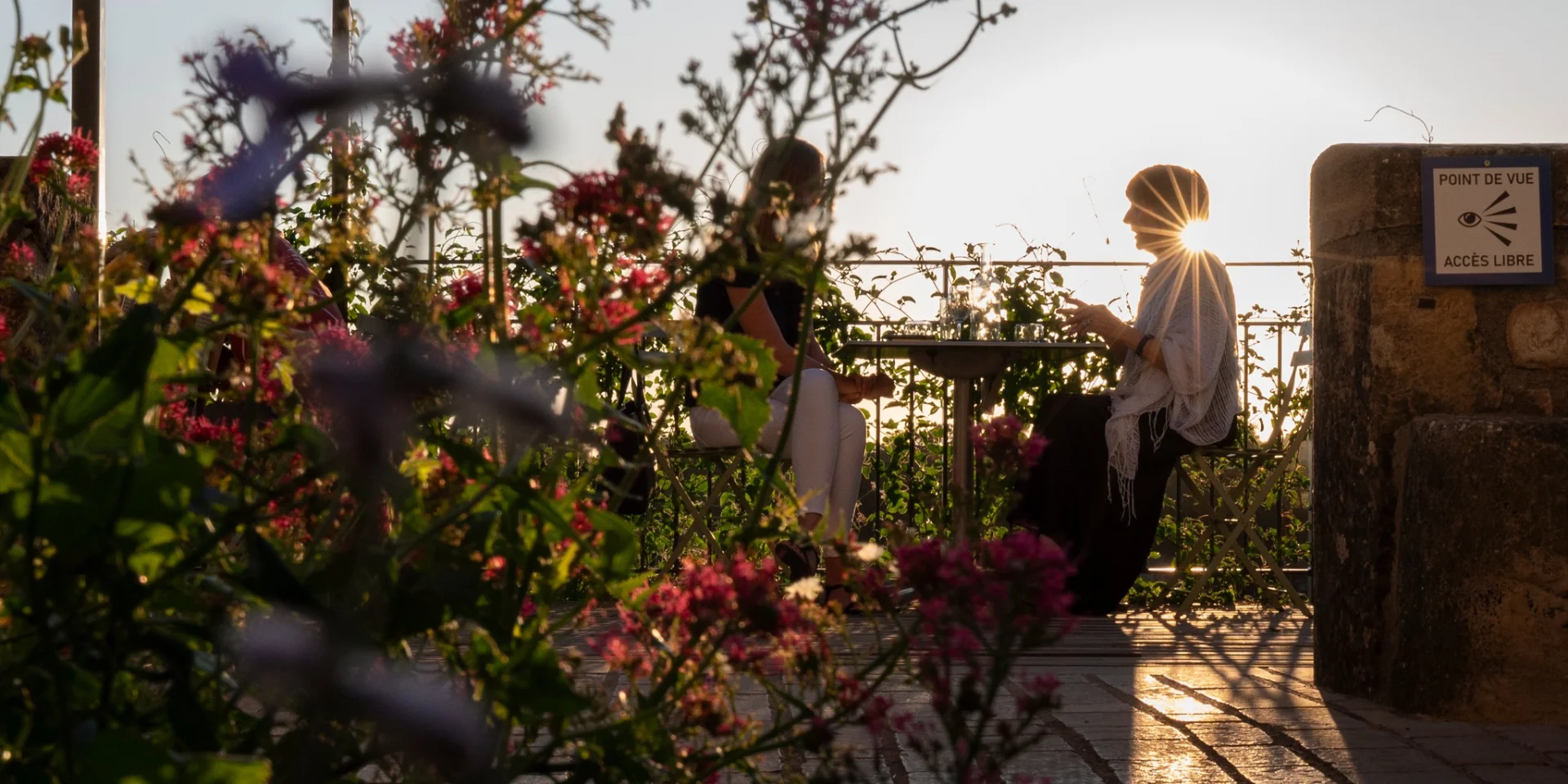 Enjoy a moment out of time to awaken your taste buds on the terrace of one of our restaurants.