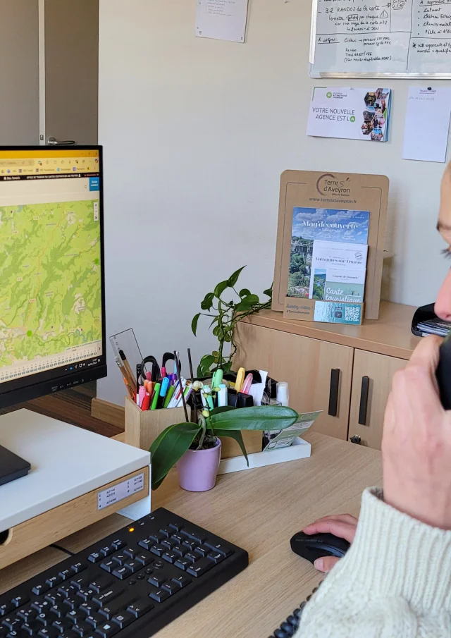 Contactez-nous au 05 65 44 10 63