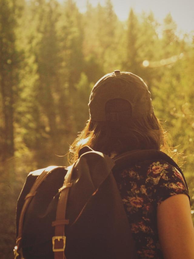 Hiker 846094(1)